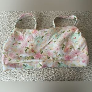 Abercrombie curve love bikini top size medium. Adjustable straps. New with tags